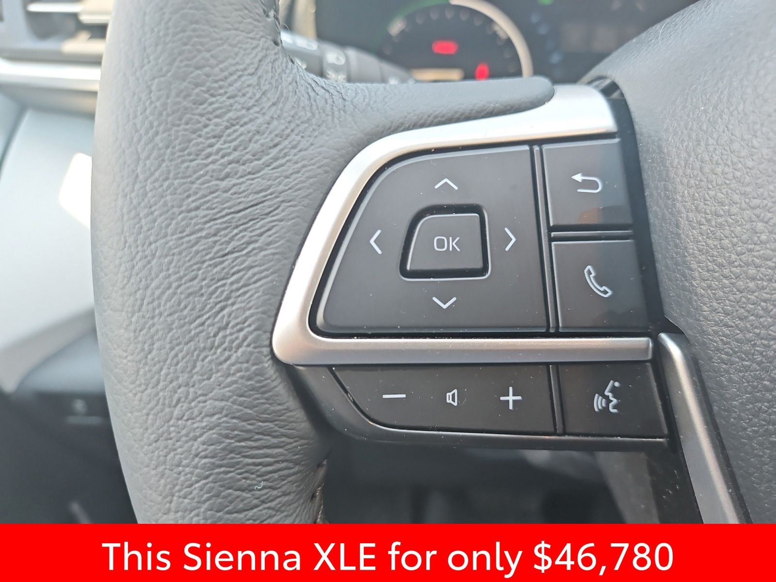2025 Toyota Sienna XLE 8 Passenger