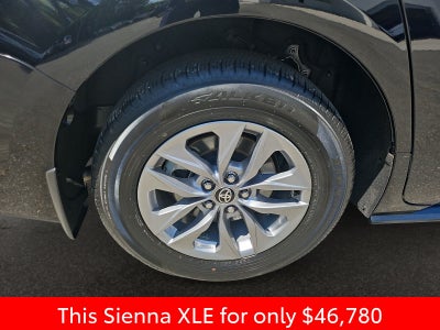 2025 Toyota Sienna XLE 8 Passenger