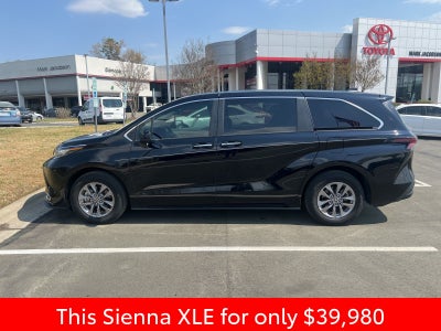 2023 Toyota Sienna XLE