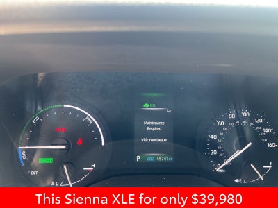 2023 Toyota Sienna XLE
