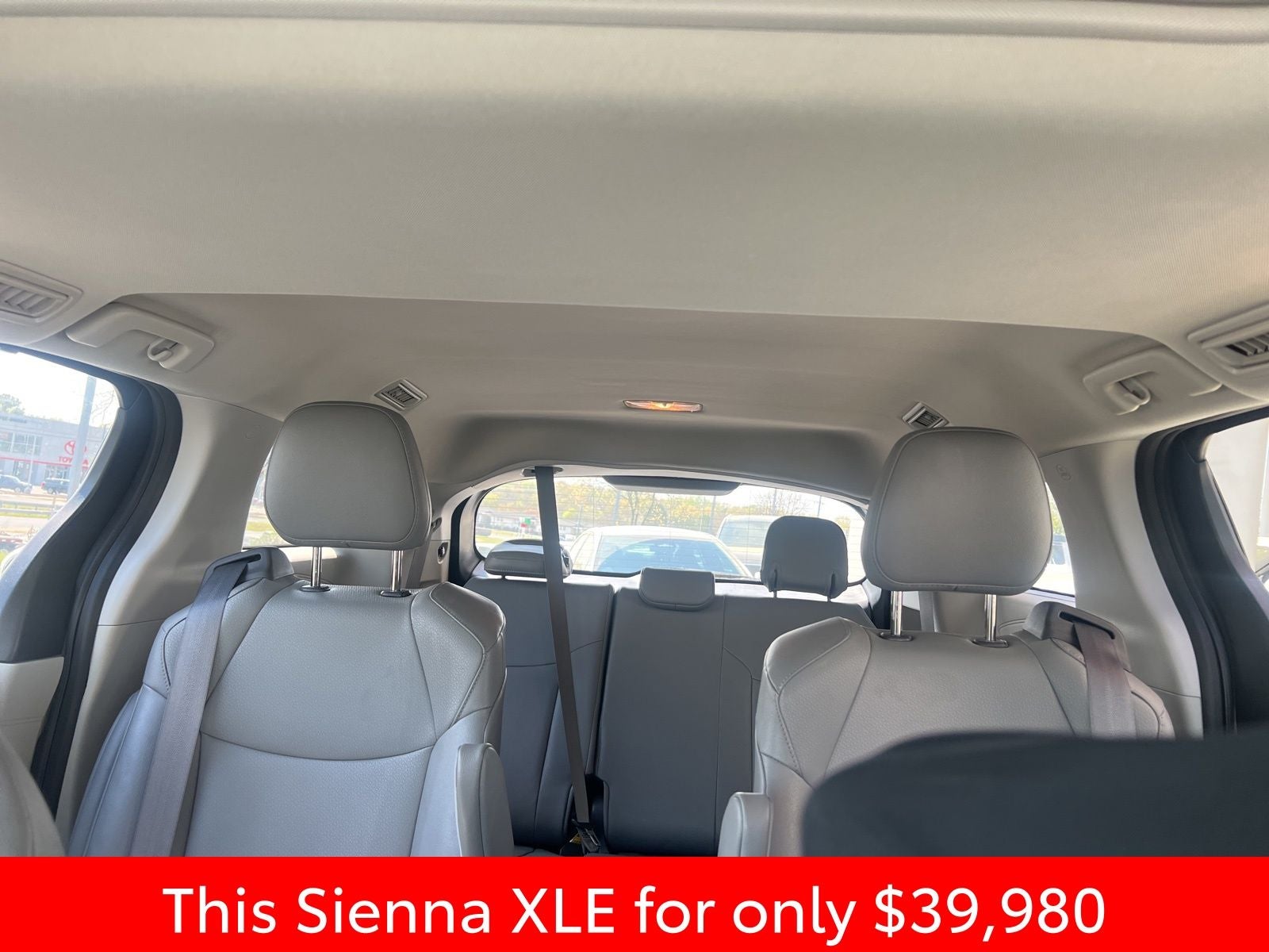 2023 Toyota Sienna XLE