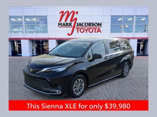 2023 Toyota Sienna XLE 7 Passenger