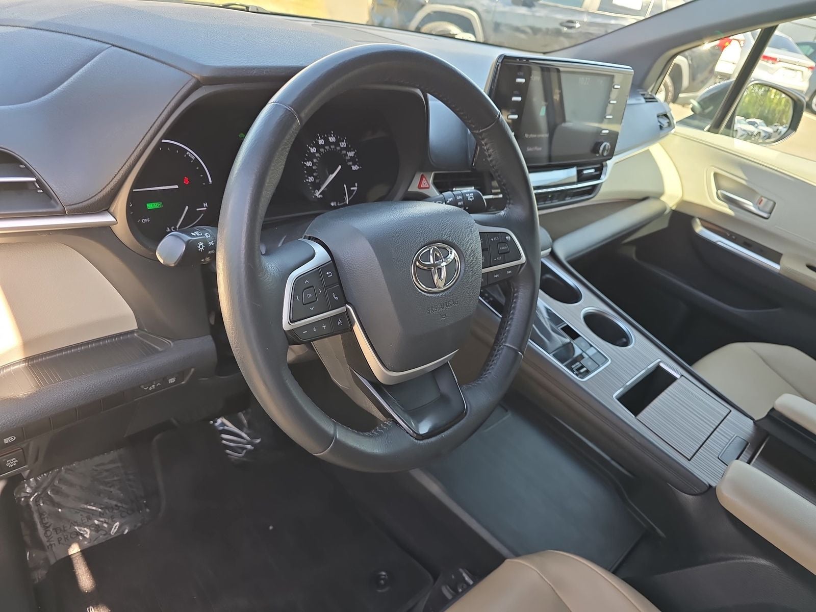 2021 Toyota Sienna XLE 7 Passenger