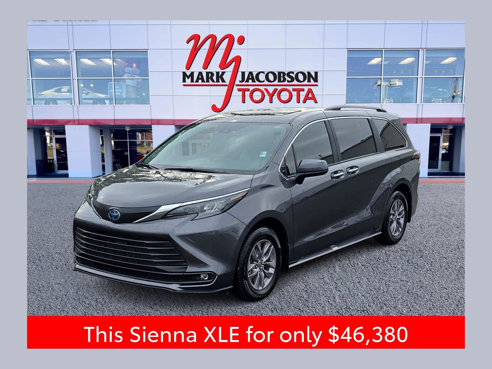 2025 Toyota Sienna XLE 8 Passenger