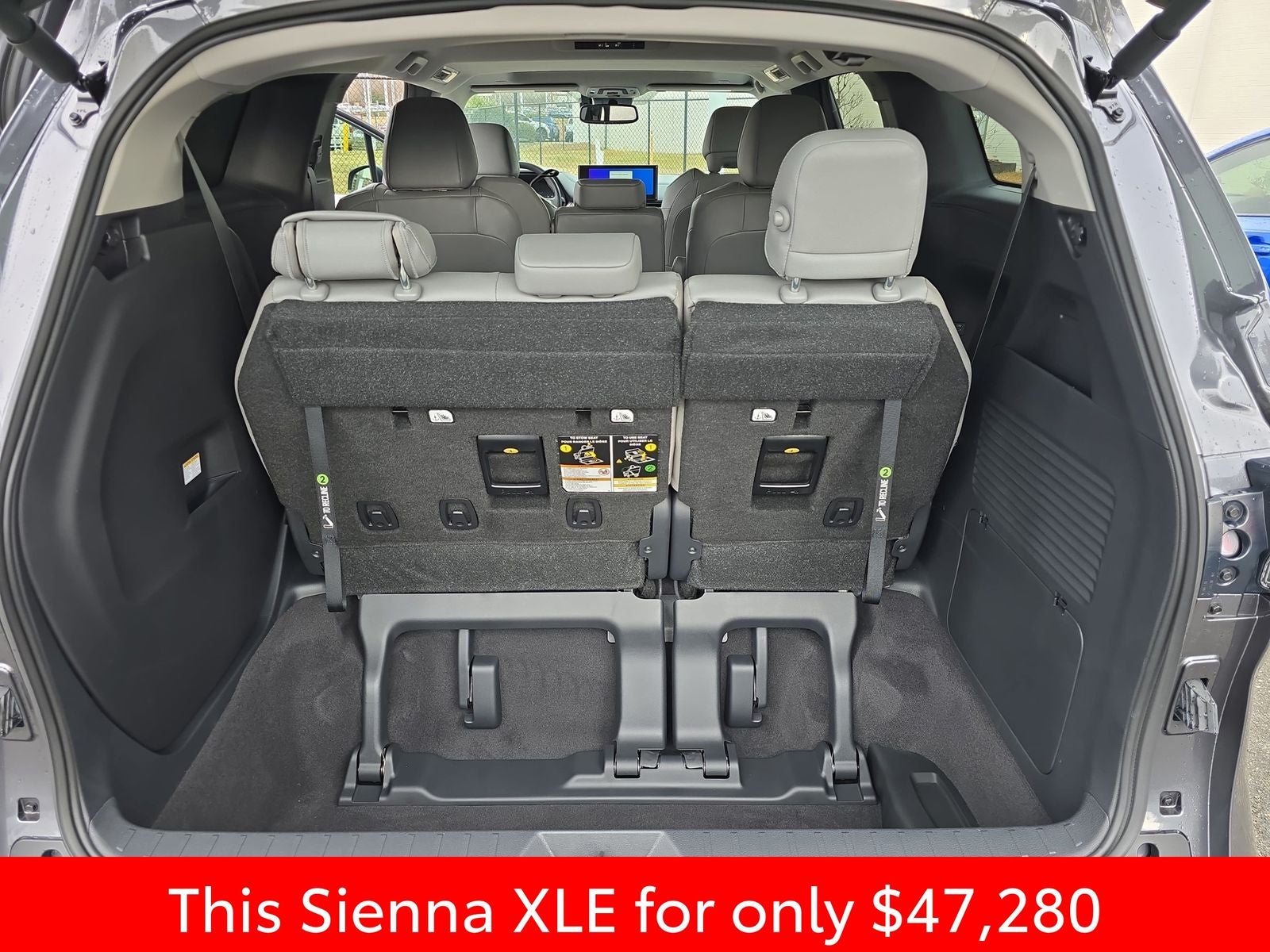 2025 Toyota Sienna XLE 8 Passenger