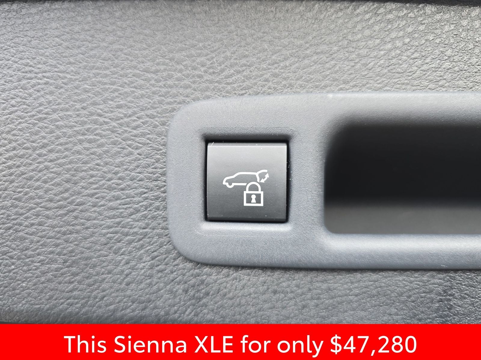 2025 Toyota Sienna XLE 8 Passenger