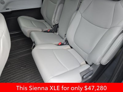2025 Toyota Sienna XLE 8 Passenger