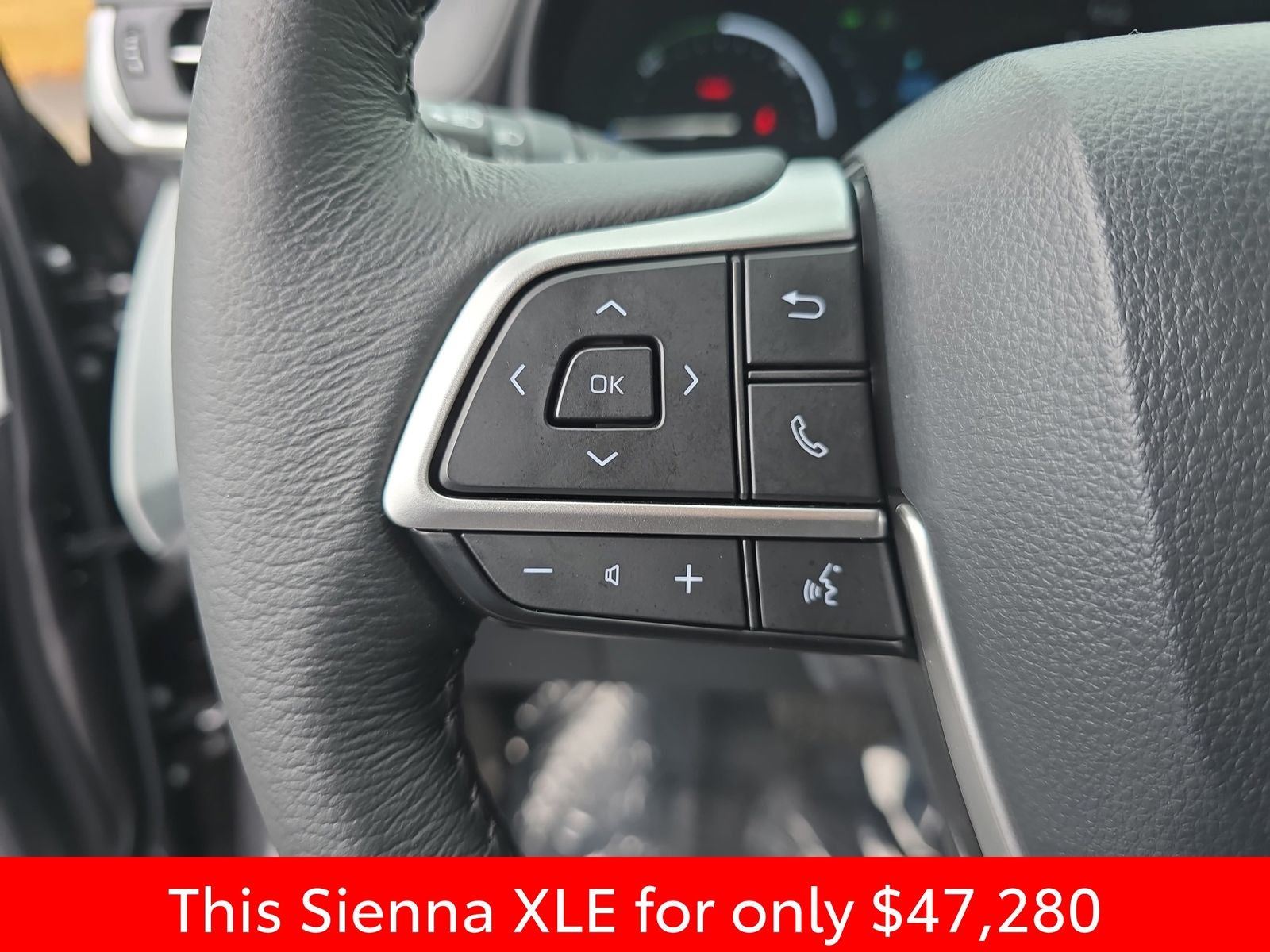 2025 Toyota Sienna XLE 8 Passenger