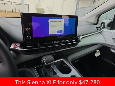 2025 Toyota Sienna XLE 8 Passenger