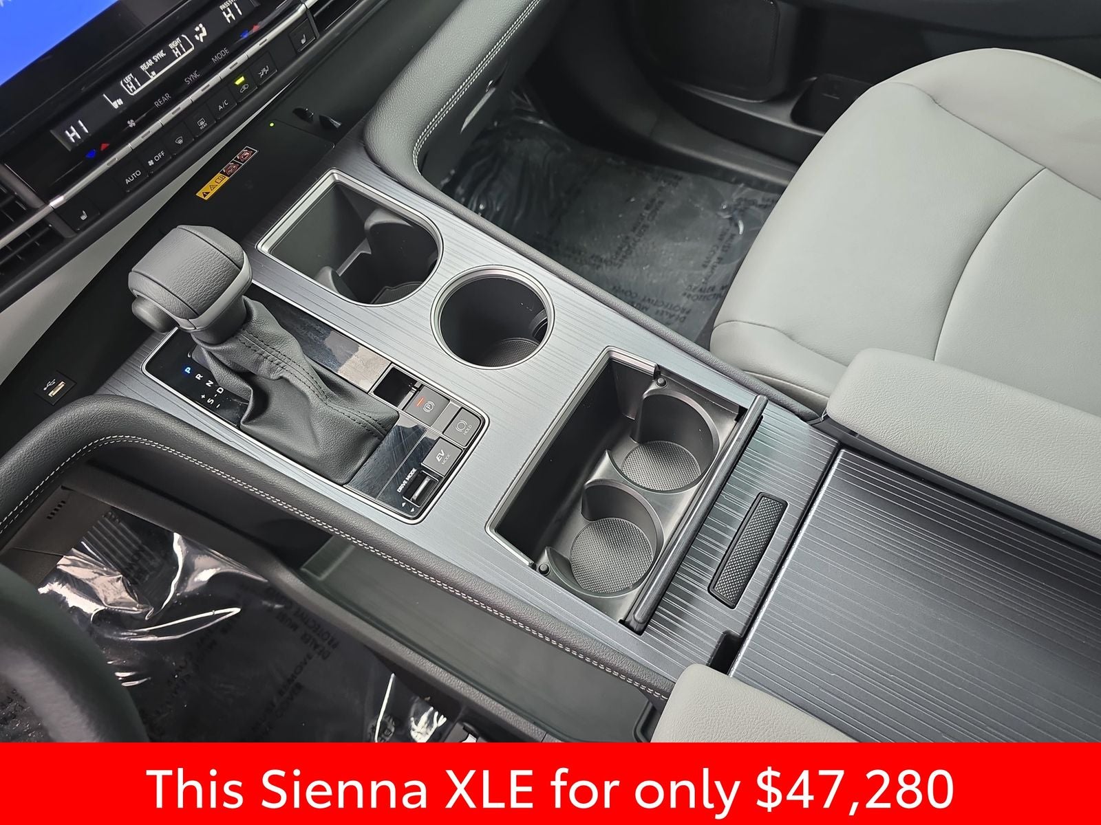 2025 Toyota Sienna XLE 8 Passenger