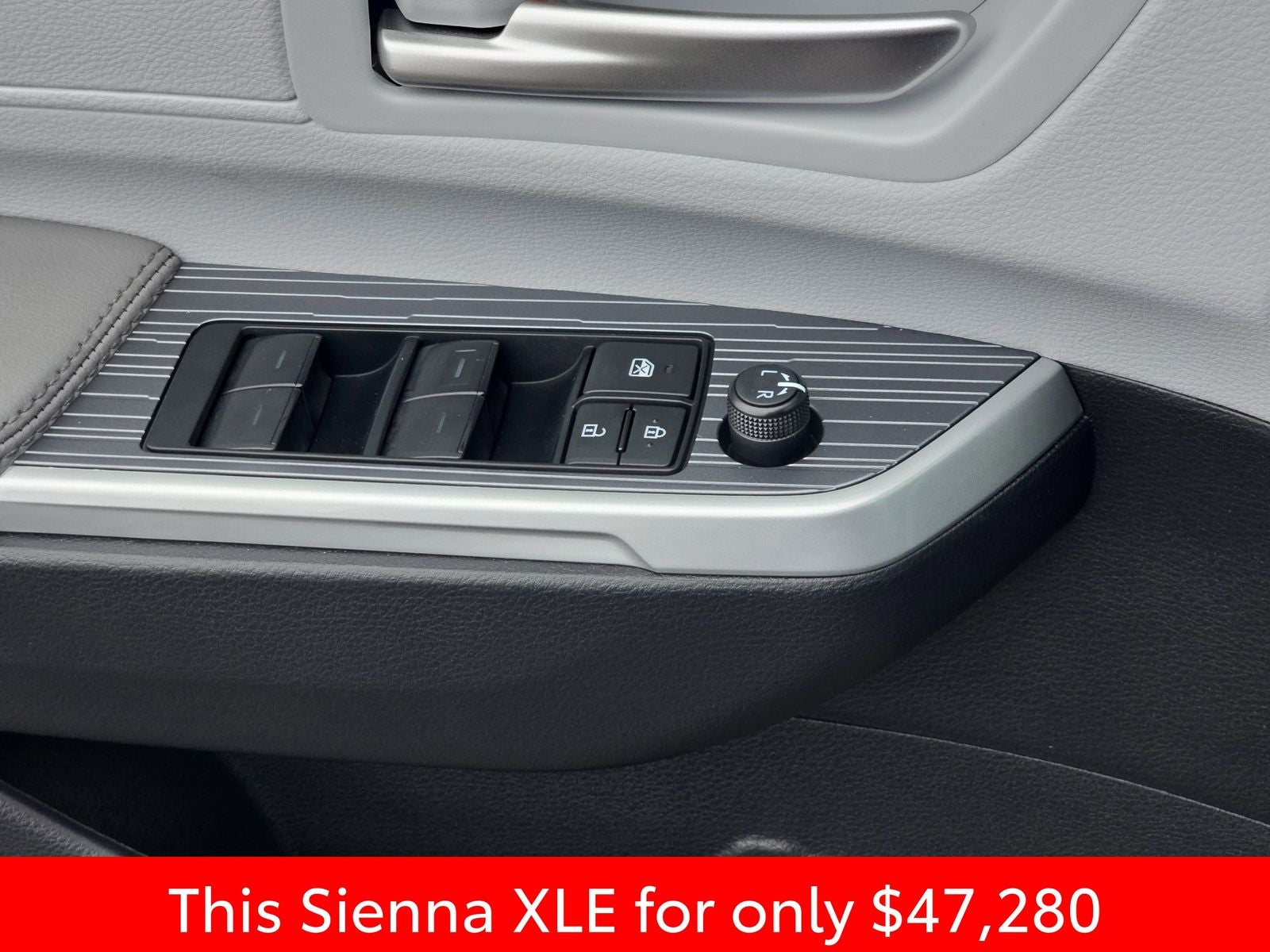 2025 Toyota Sienna XLE 8 Passenger