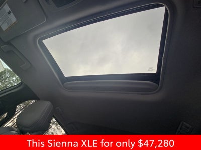2025 Toyota Sienna XLE 8 Passenger