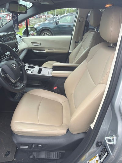 2021 Toyota Sienna XLE 7 Passenger