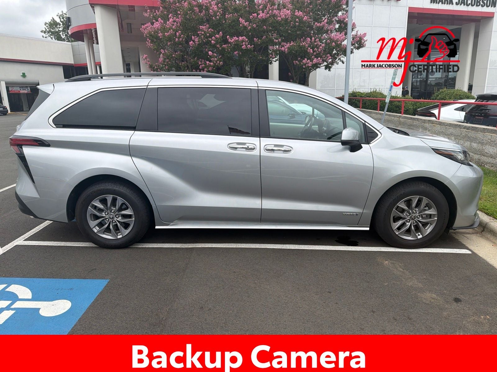 2021 Toyota Sienna XLE 7 Passenger