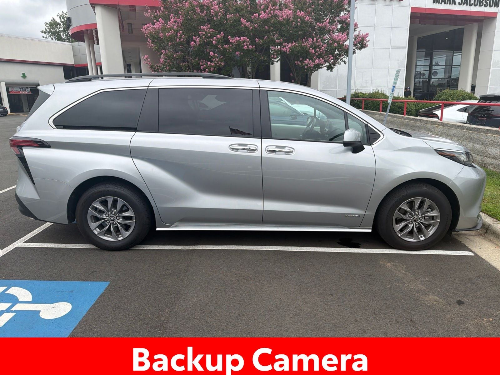 2021 Toyota Sienna XLE 7 Passenger