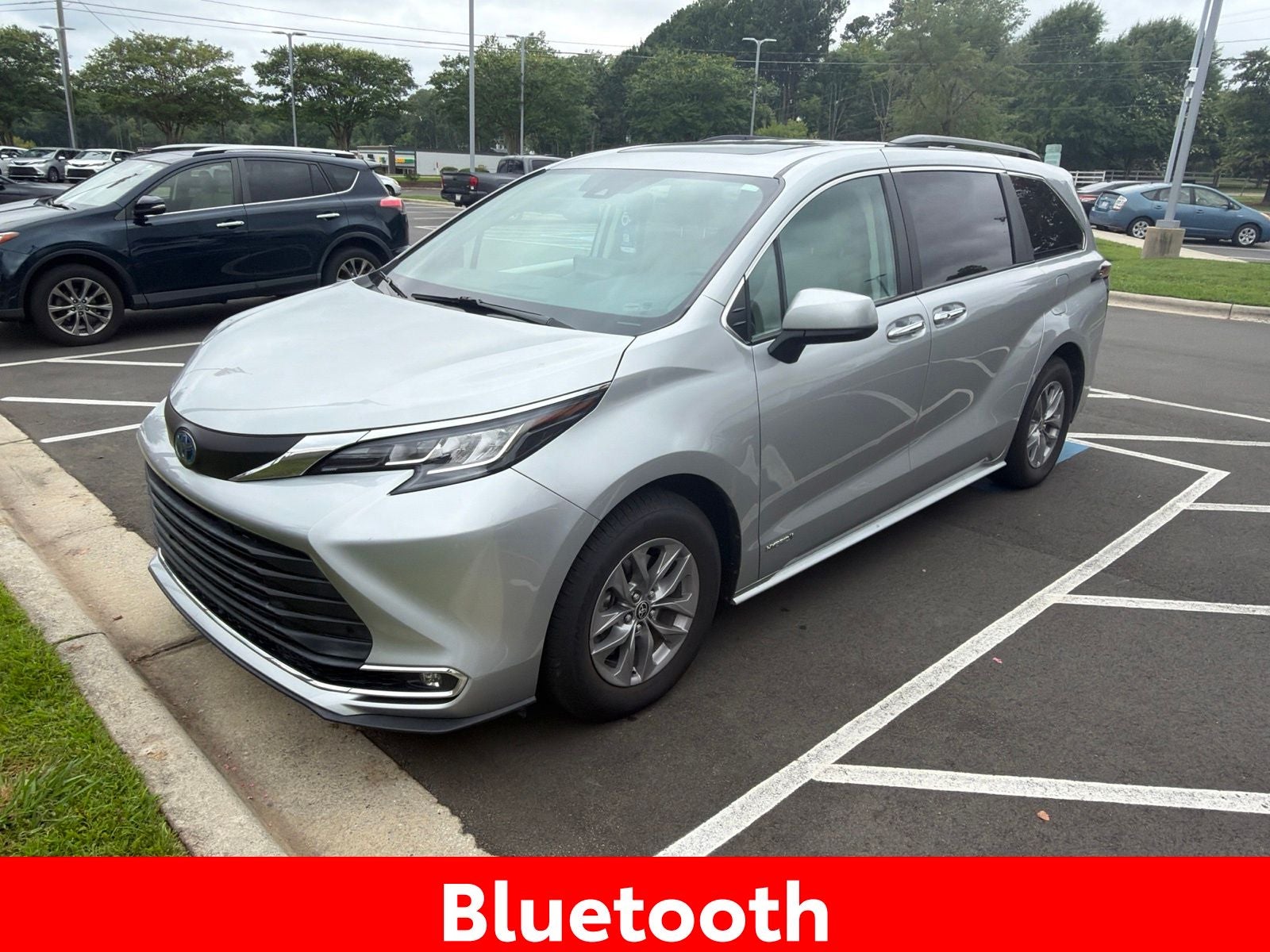2021 Toyota Sienna XLE 7 Passenger