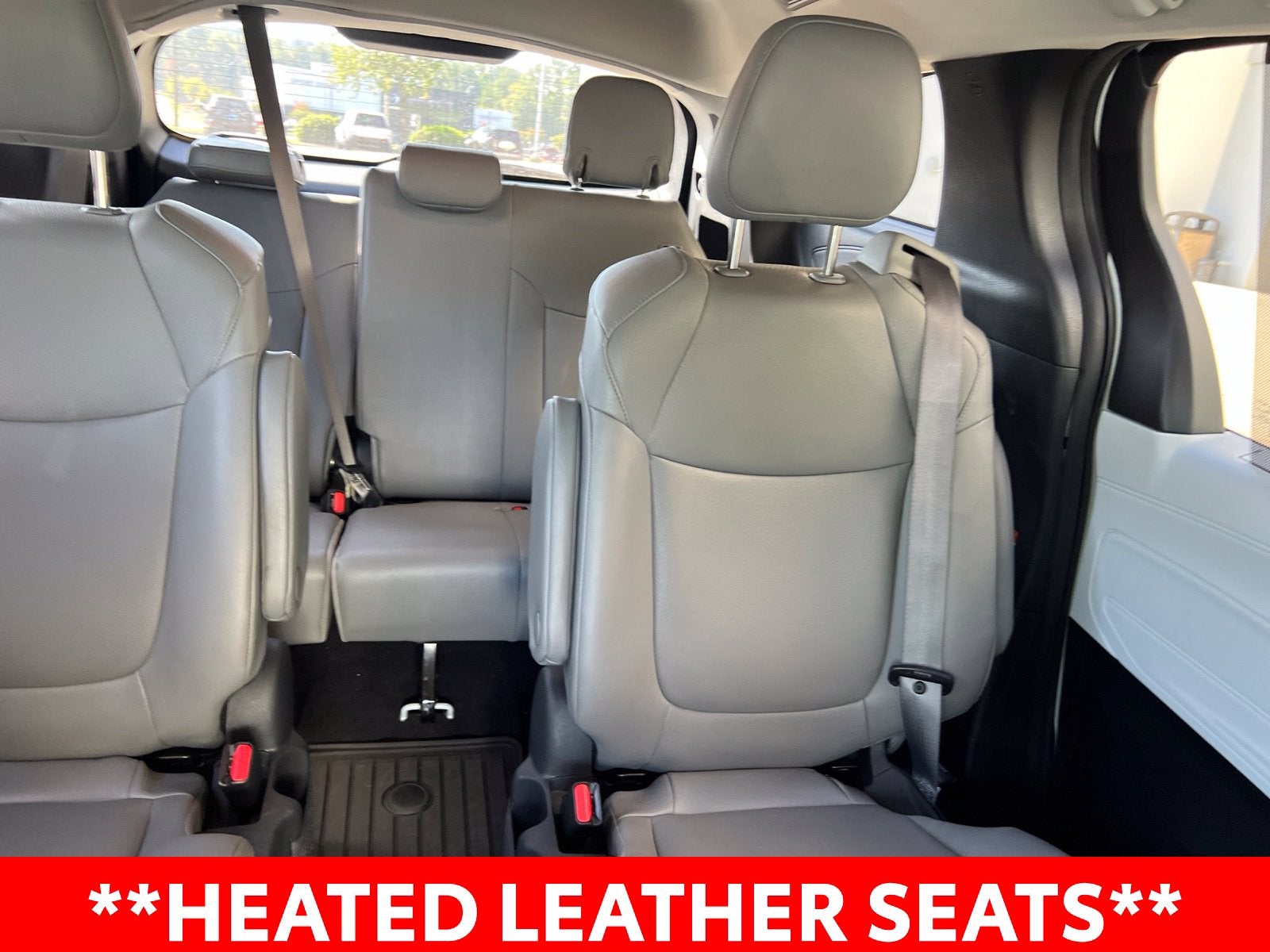 2025 Toyota Sienna XLE 7 Passenger