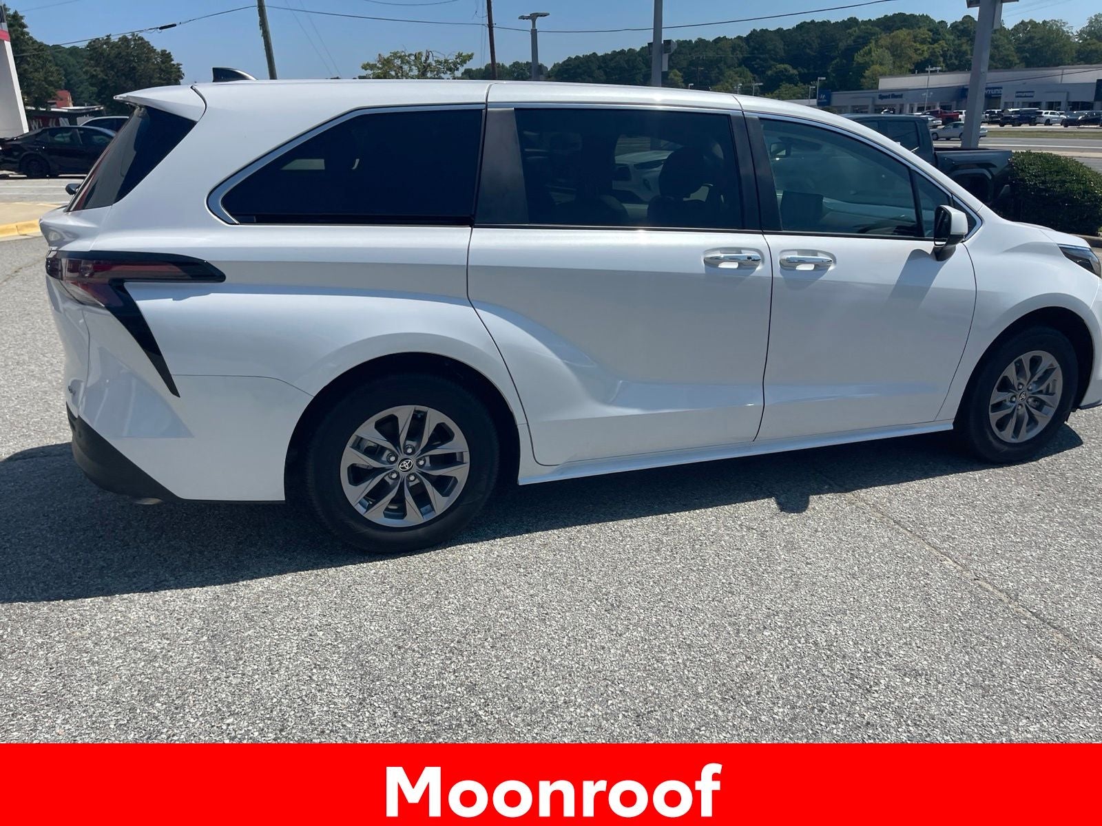 2025 Toyota Sienna XLE 7 Passenger