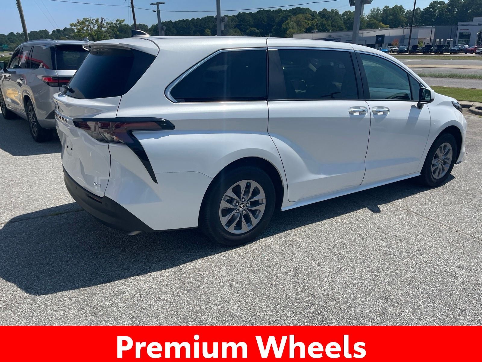 2025 Toyota Sienna XLE 7 Passenger