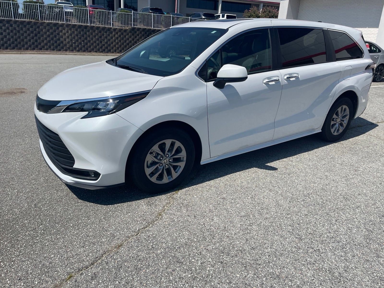 2025 Toyota Sienna XLE 7 Passenger