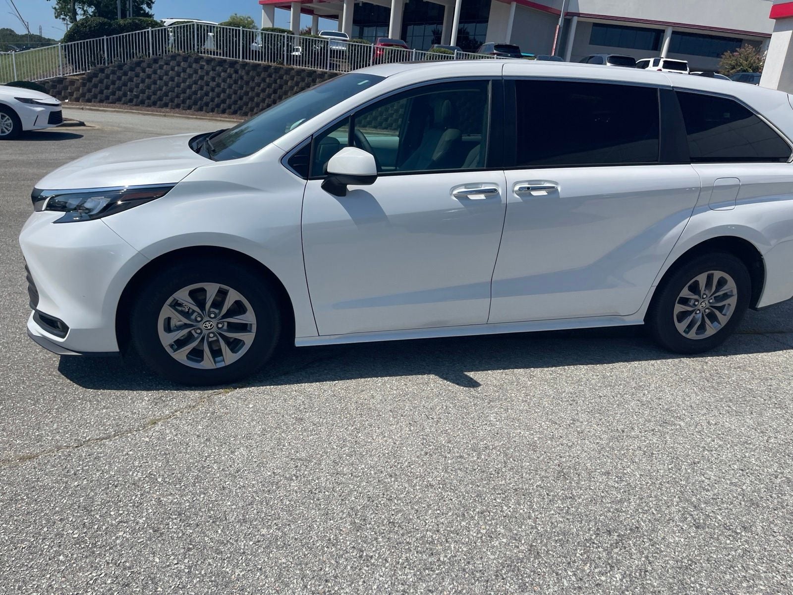 2025 Toyota Sienna XLE 7 Passenger