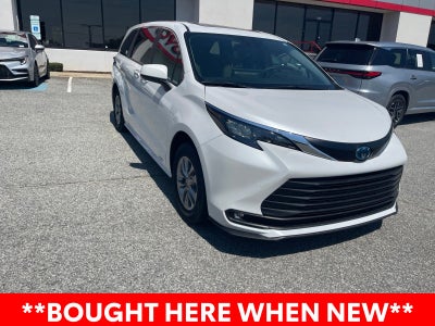 2025 Toyota Sienna XLE 7 Passenger