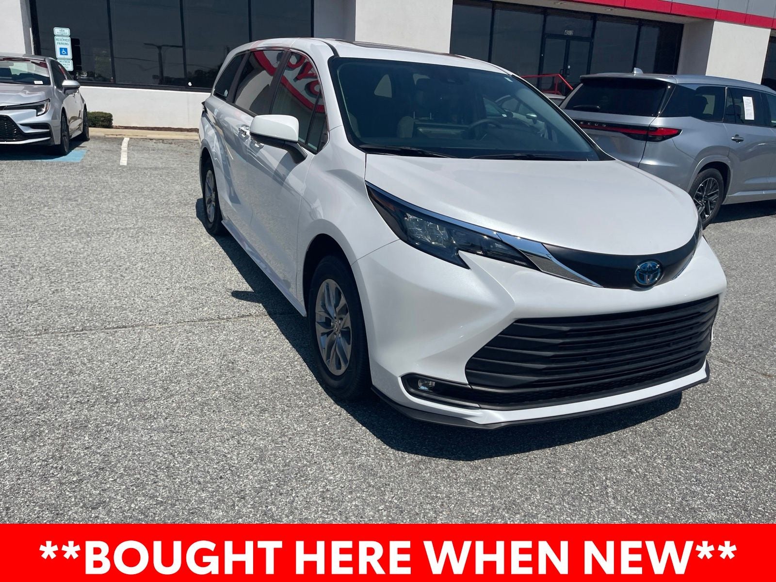 2025 Toyota Sienna XLE 7 Passenger