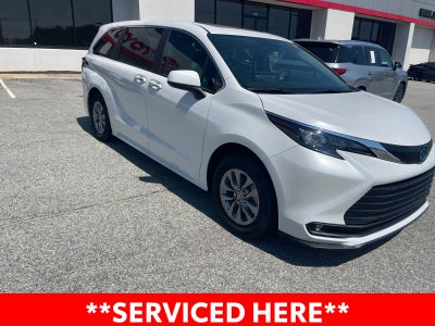 2025 Toyota Sienna XLE 7 Passenger