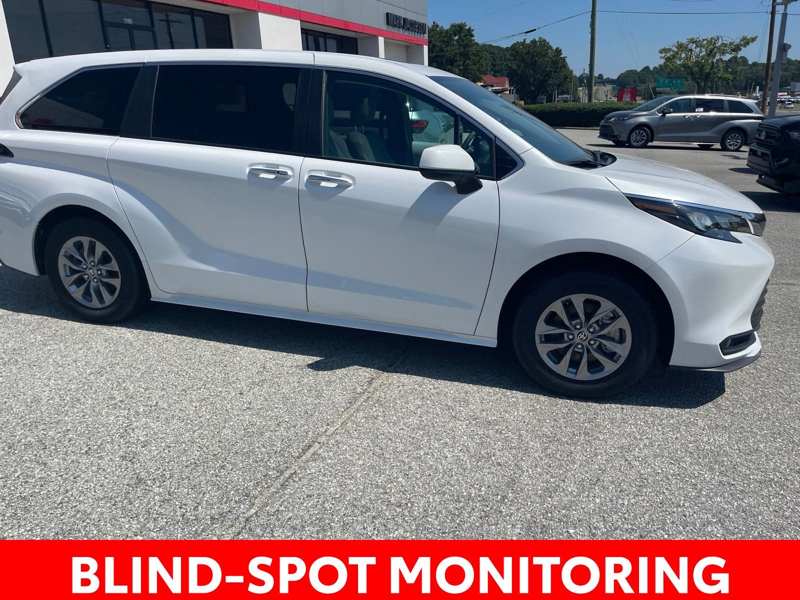 2025 Toyota Sienna XLE 7 Passenger