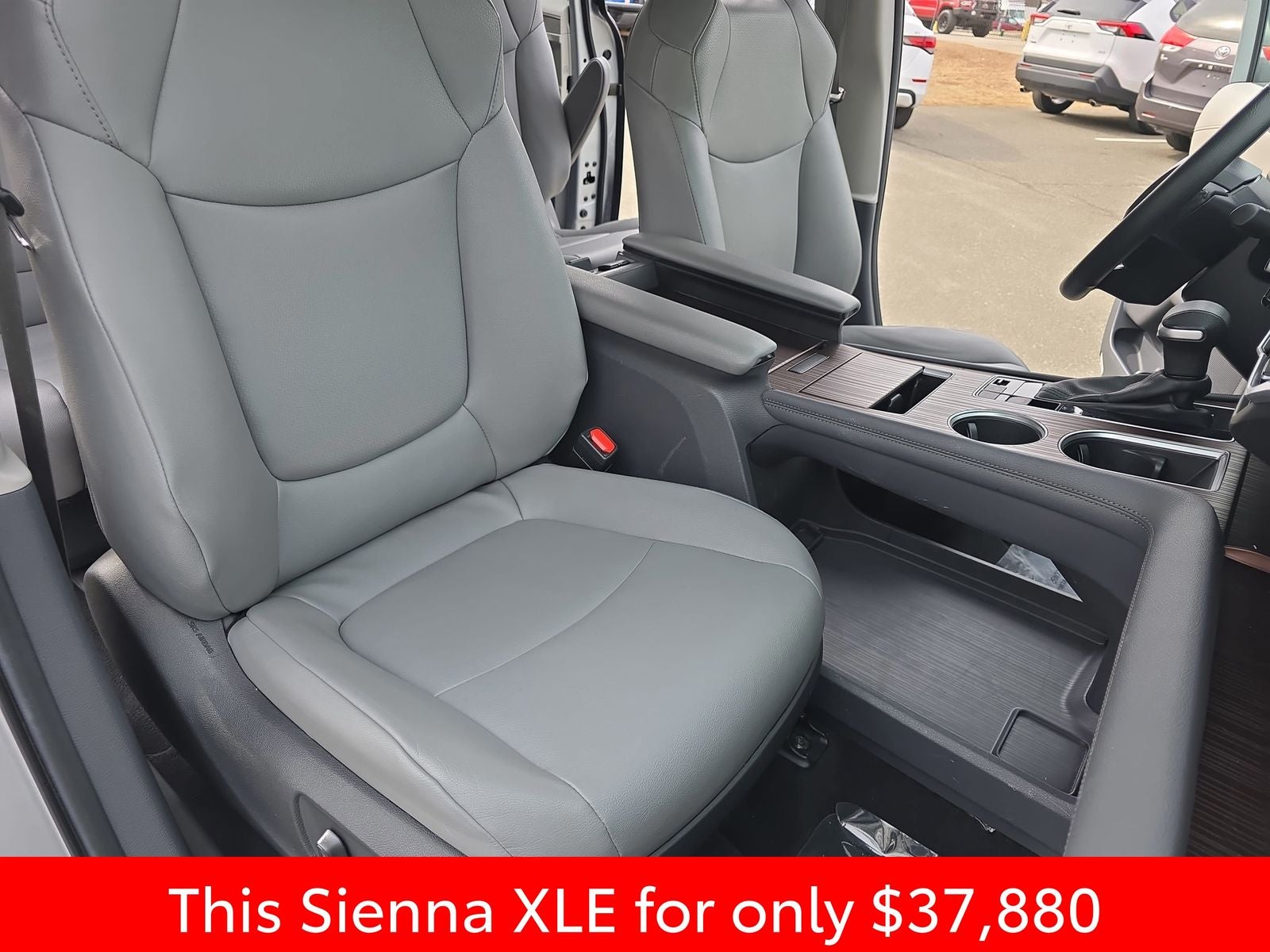 2024 Toyota Sienna XLE 7 Passenger