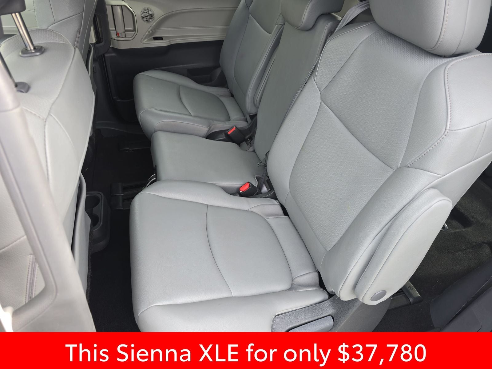 2024 Toyota Sienna XLE 7 Passenger