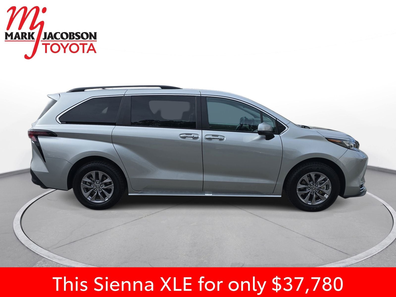 2024 Toyota Sienna XLE 7 Passenger