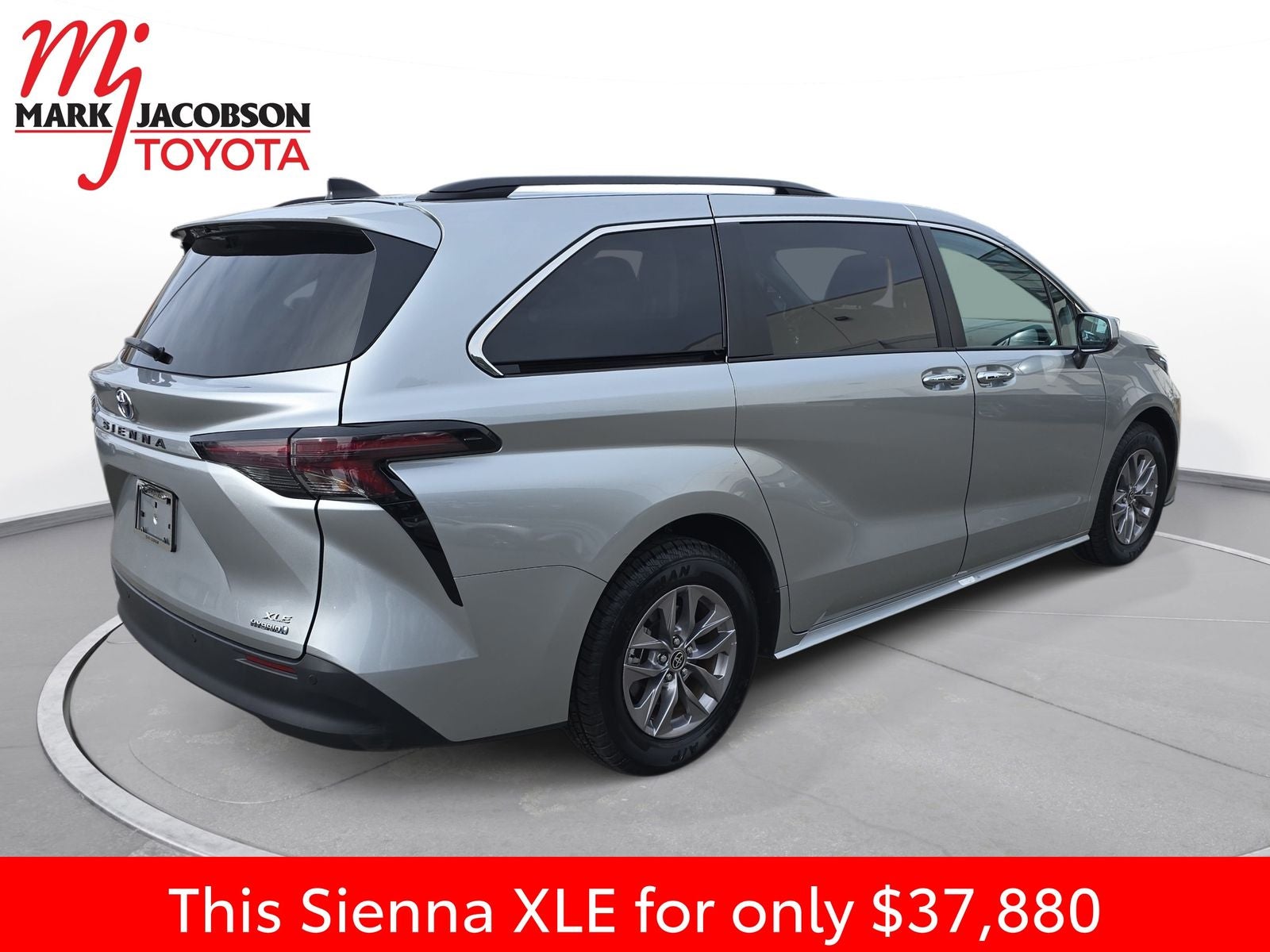 2024 Toyota Sienna XLE 7 Passenger