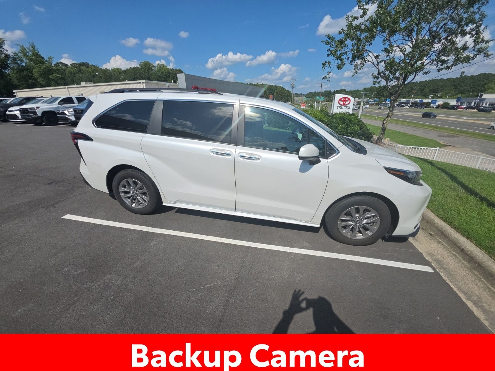 2025 Toyota Sienna XLE