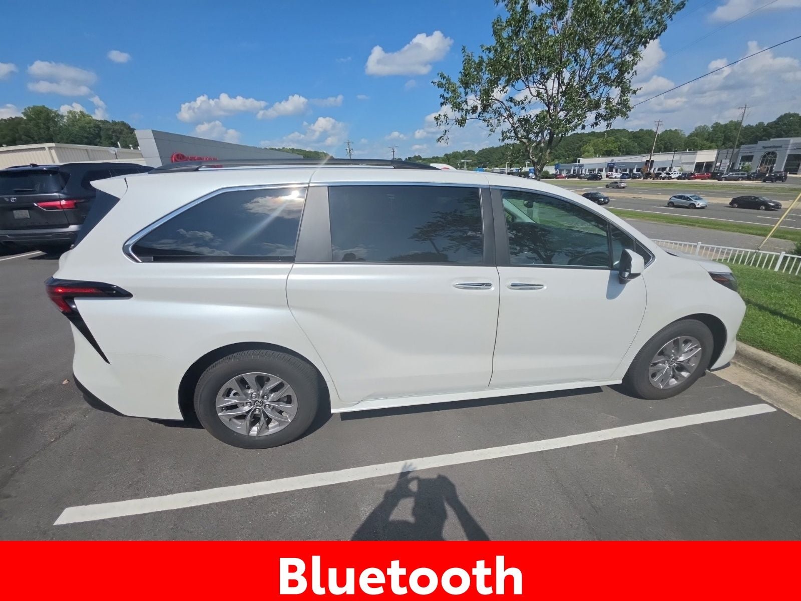 2025 Toyota Sienna XLE