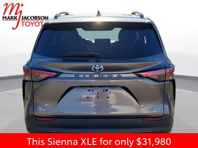 2022 Toyota Sienna XLE 7 Passenger