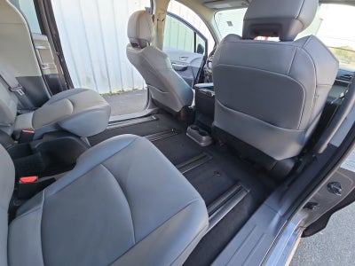2022 Toyota Sienna XLE 7 Passenger