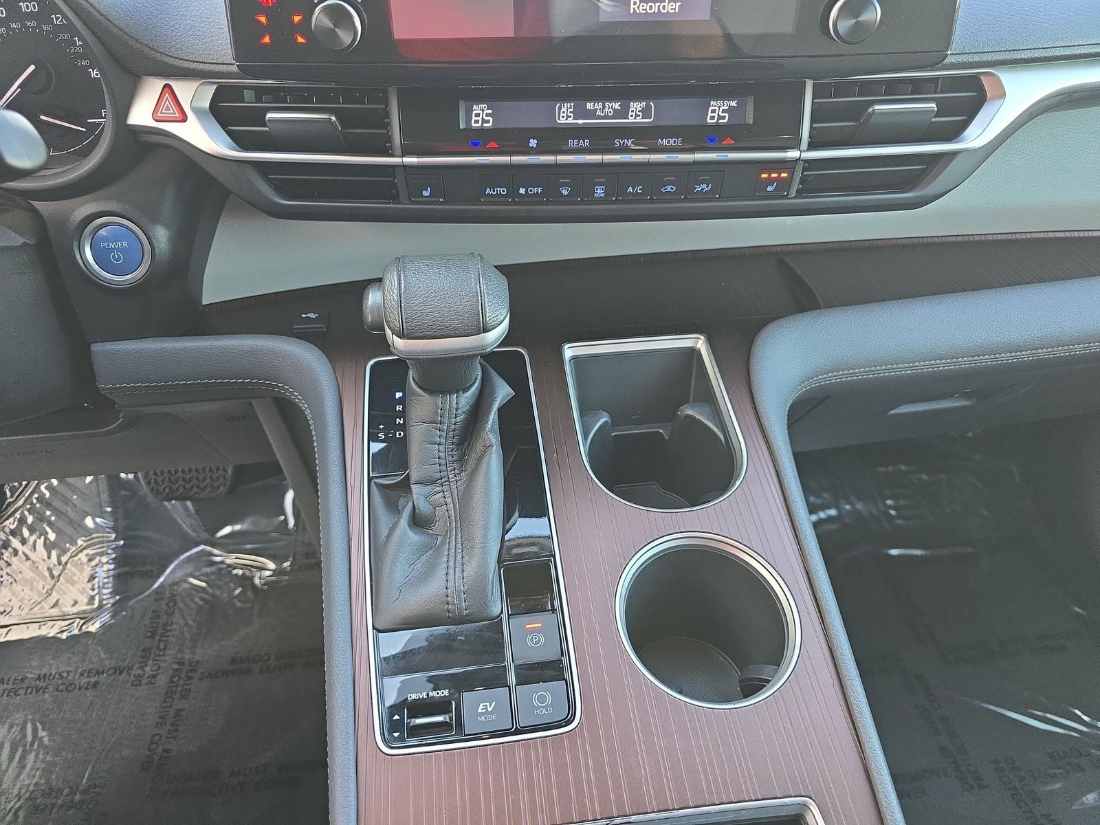 2022 Toyota Sienna XLE 7 Passenger