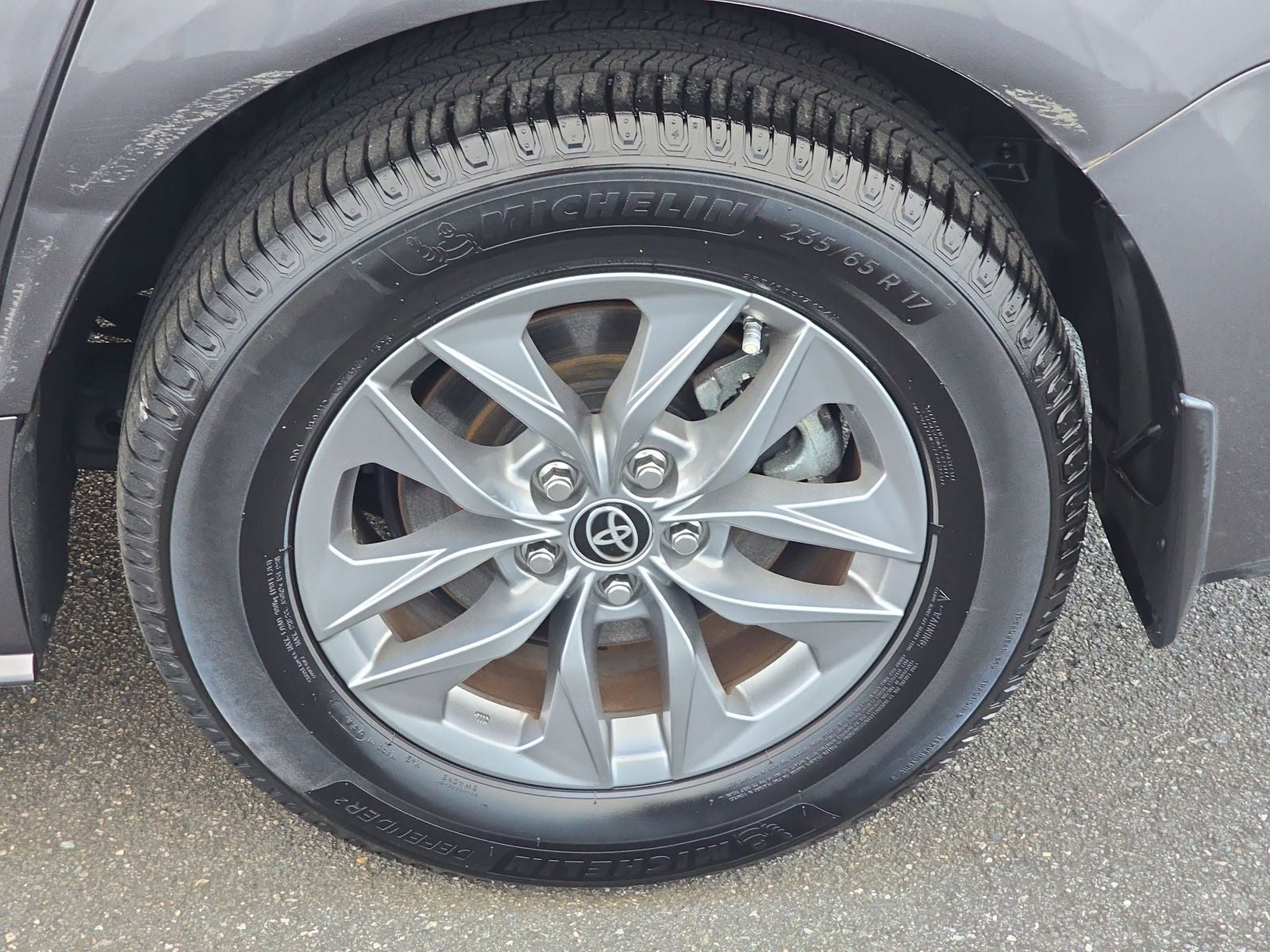 2022 Toyota Sienna XLE 7 Passenger