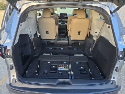 2022 Toyota Sienna XLE 7 Passenger