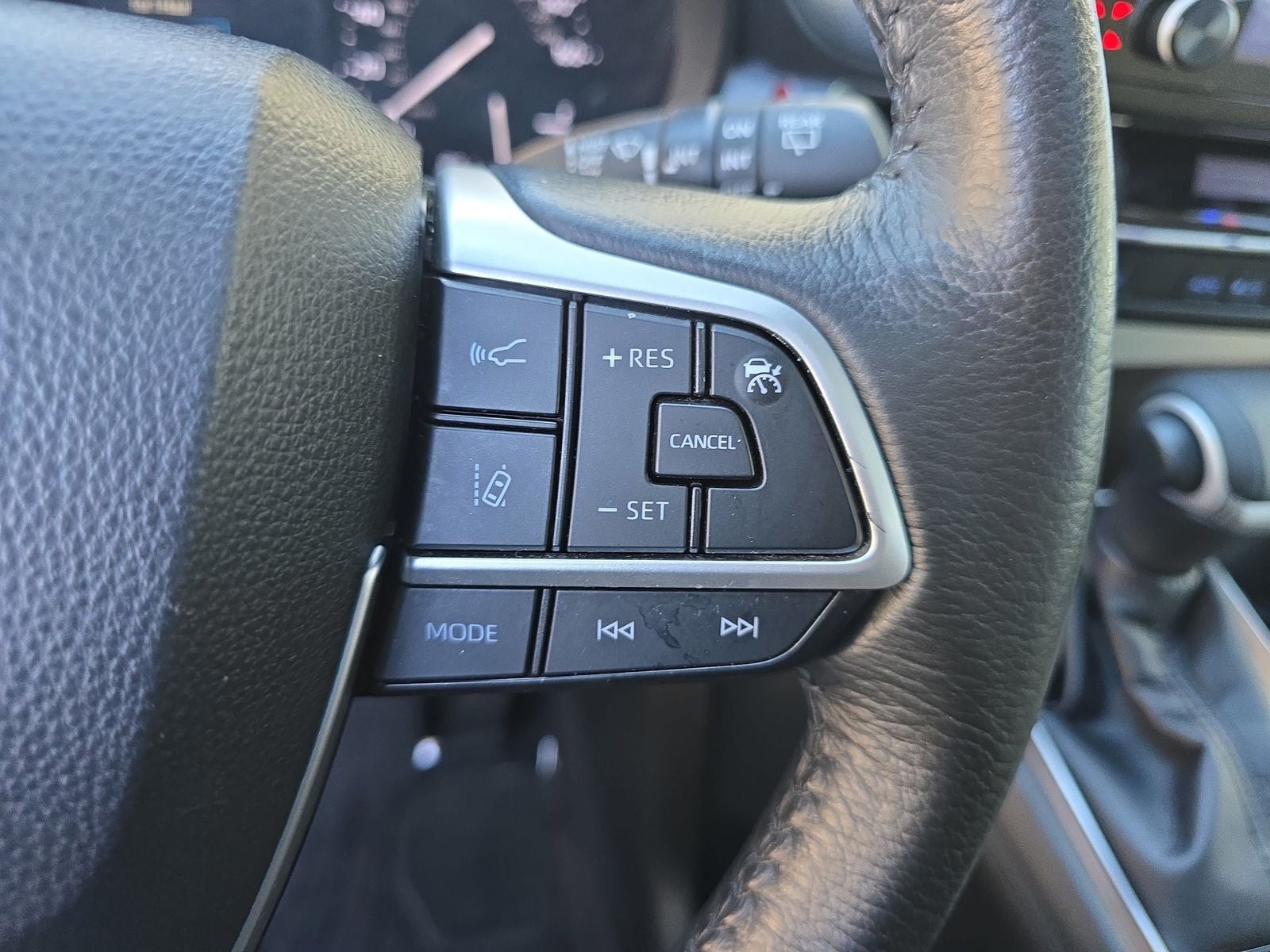 2022 Toyota Sienna XLE 7 Passenger