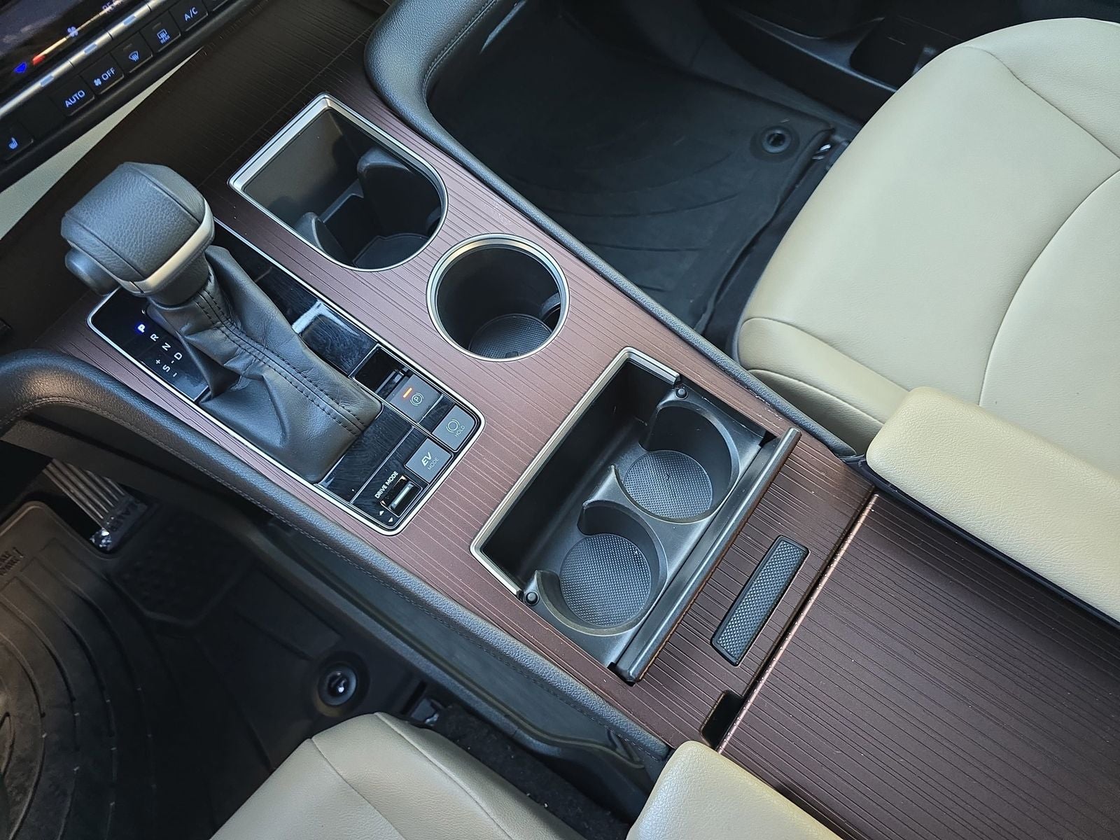 2022 Toyota Sienna XLE 7 Passenger