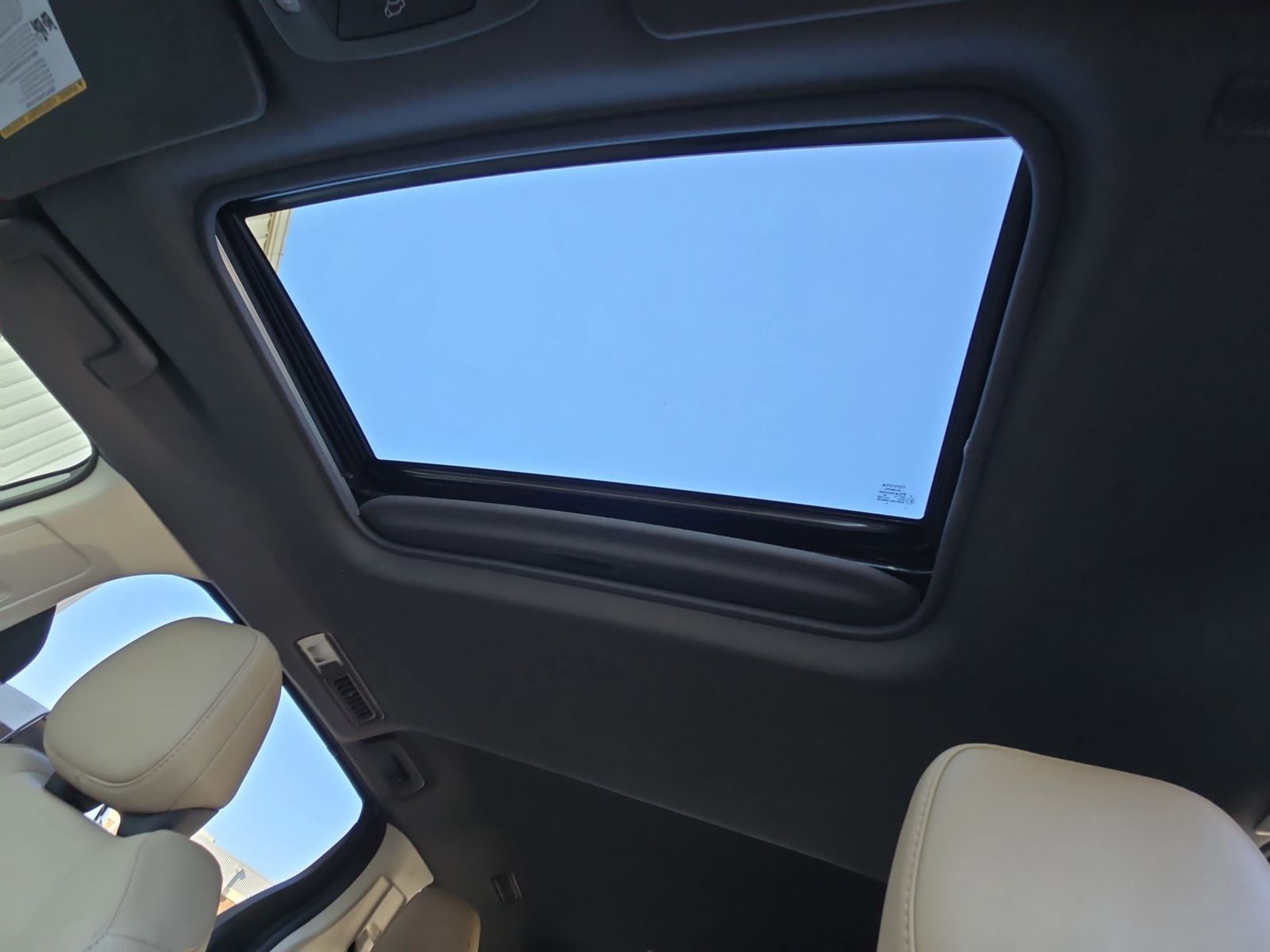 2022 Toyota Sienna XLE 7 Passenger