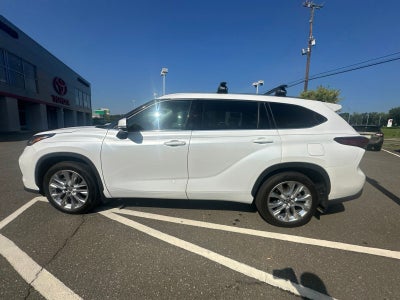 2022 Toyota Highlander Limited