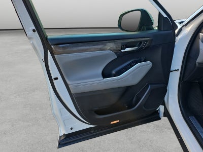 2022 Toyota Highlander Limited