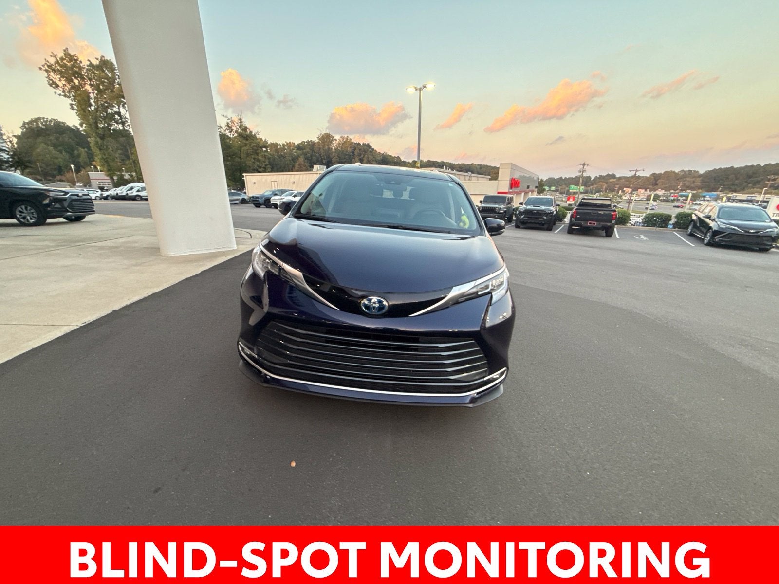 2024 Toyota Sienna Limited 7 Passenger