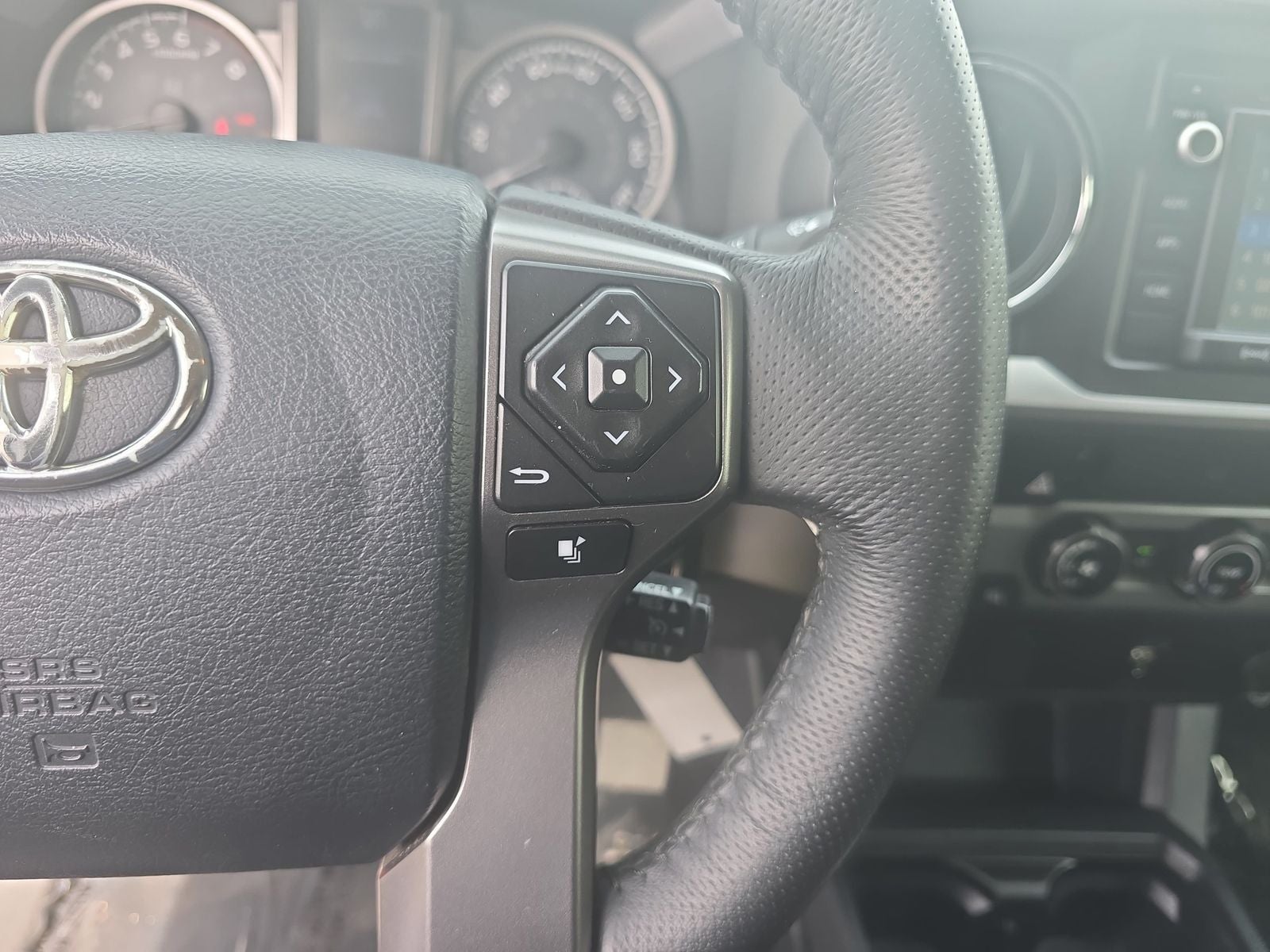 2017 Toyota Tacoma SR5