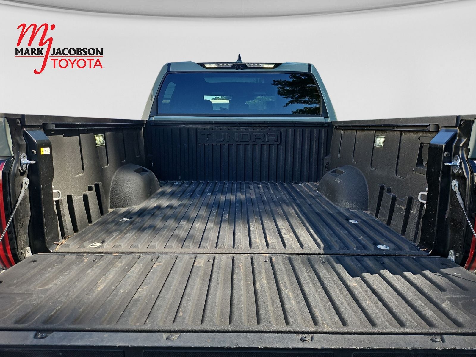 2025 Toyota Tundra Hybrid Platinum
