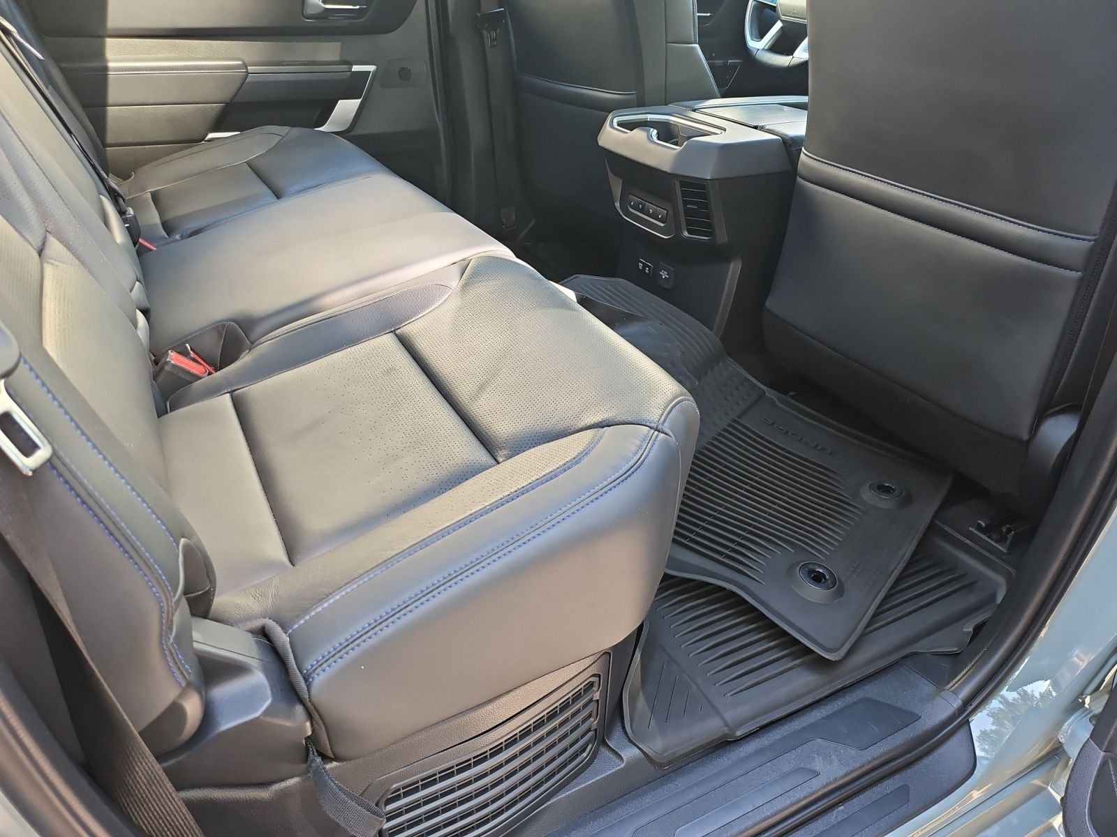 2025 Toyota Tundra Hybrid Platinum