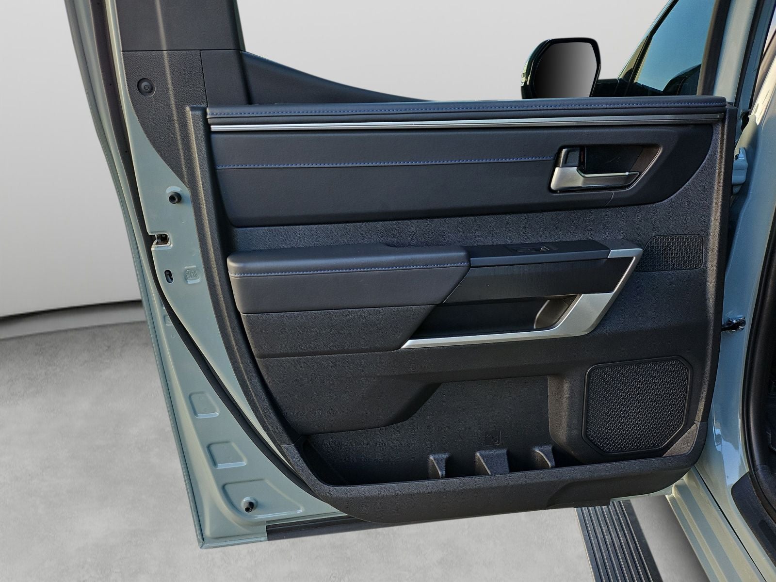 2025 Toyota Tundra Hybrid Platinum